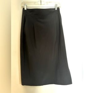 Body by Victoria pencil skirt. Size 2 with pockets.